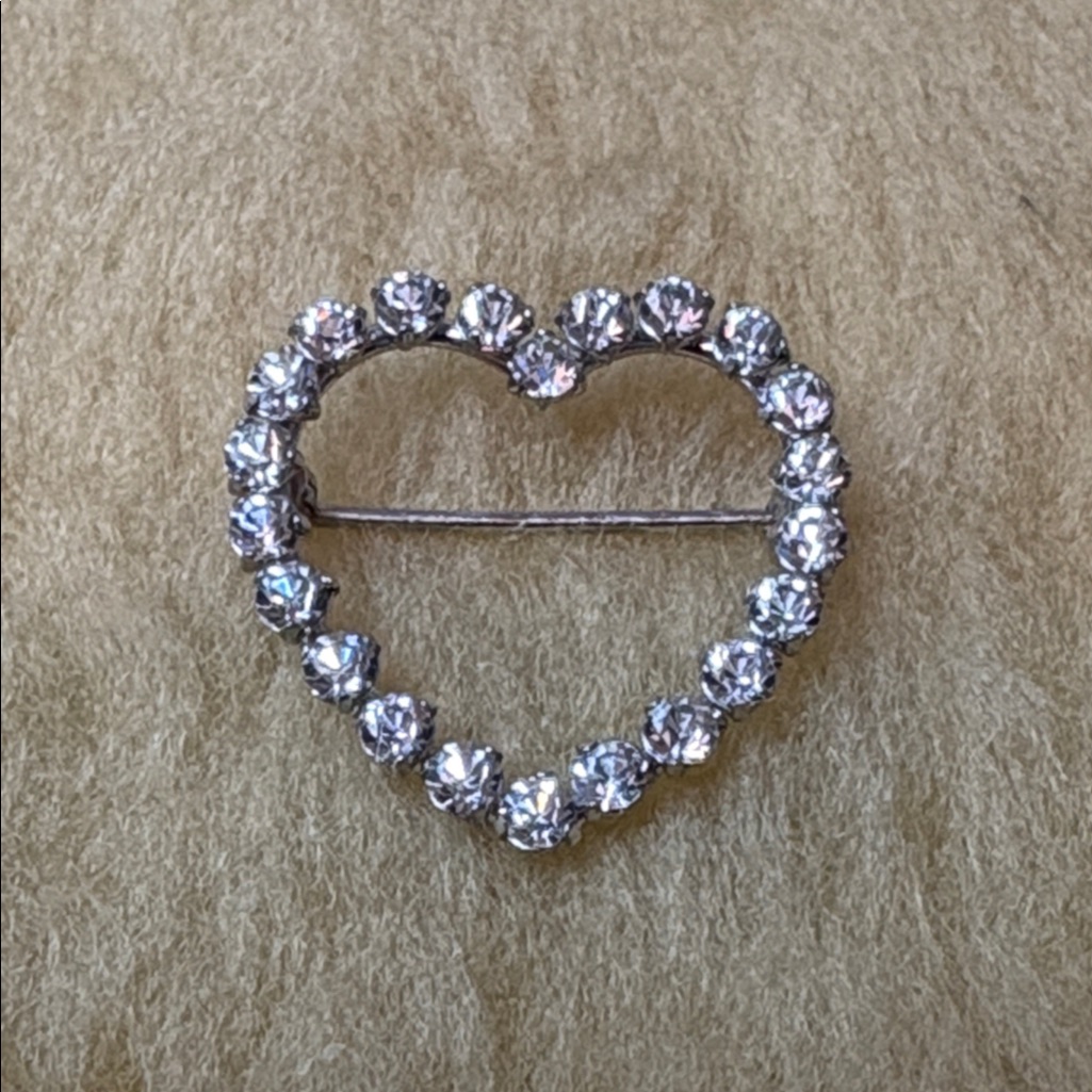 Vtg Krementz Rhinestone Heart Brooch Silver Tone 1950s Mid-Century